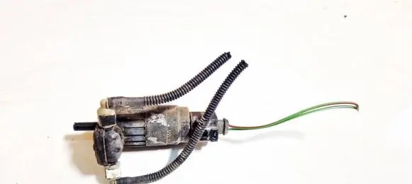 Windscreen/windshield washer pump