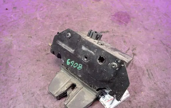 Opel Signum Tailgate/trunk/boot lock/catch/latch 