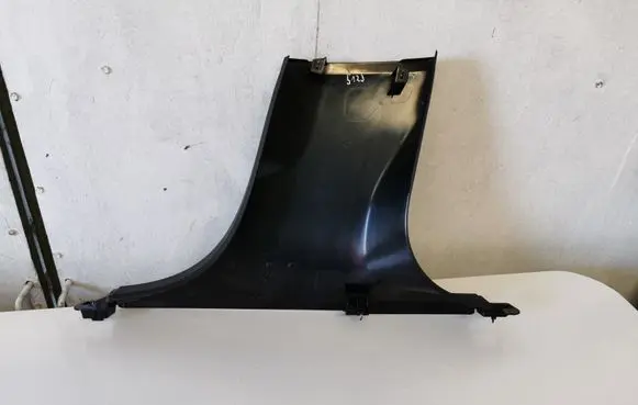 Volvo XC60 (B) pillar trim (bottom) 31425697