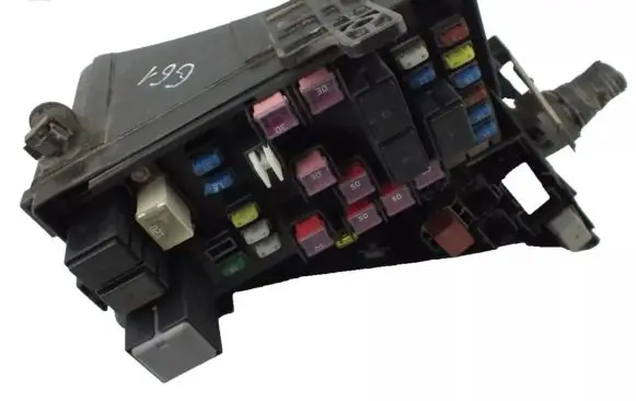 Subaru B9 Tribeca Fuse box set MB100200B