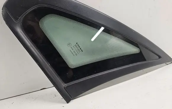 Volvo S80 Rear side window