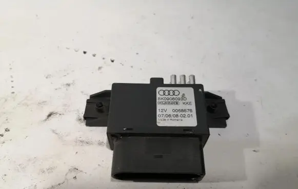 Audi A4 S4 B8 8K Fuel injection pump control unit/module 8K0906093D