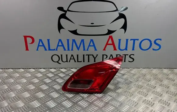 Opel Astra J Tailgate rear/tail lights 