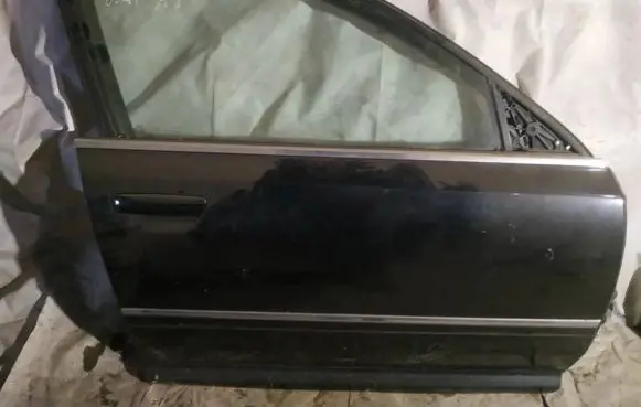 Audi A8 S8 D3 4E Front door juodos