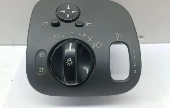 Mercedes-Benz C W203 Light switch A2035450604 04058515H 24406574725