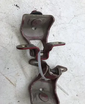 Peugeot 3008 I Loading door hinge set 