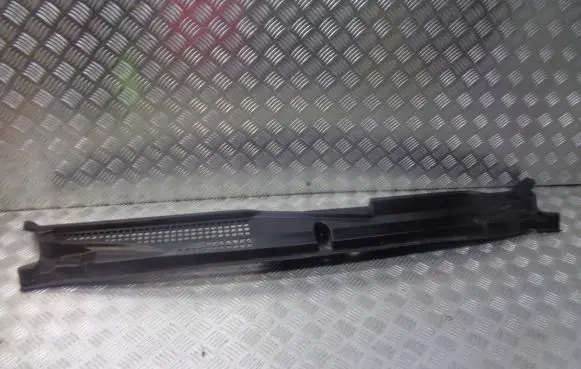 Fiat Stilo Wiper trim