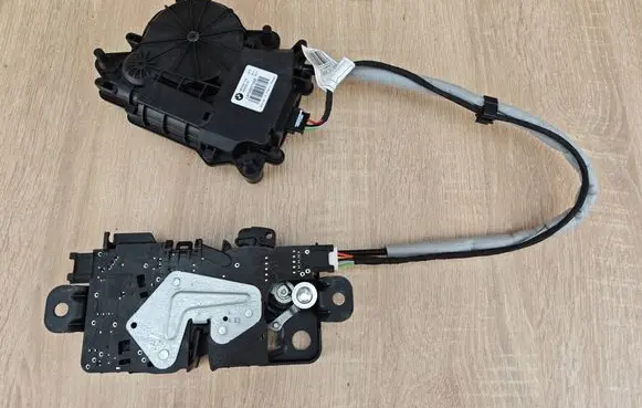 BMW 8 G16 Tailgate/trunk/boot lock/catch/latch 7462715 7441014
