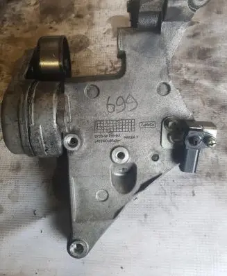 Jaguar XJ X351 Engine mount bracket 9X23-3K730-BA