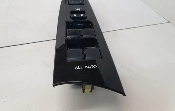 Lexus IS 220D-250-350 Electric window control switch 7423253320