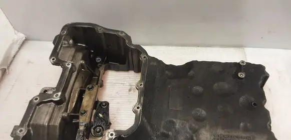 Mercedes-Benz E W211 Oil sump 6420140002