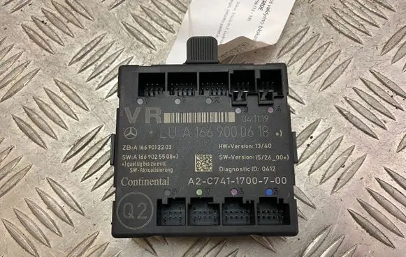 Mercedes-Benz GLA W156 Door control unit/module A1669000618