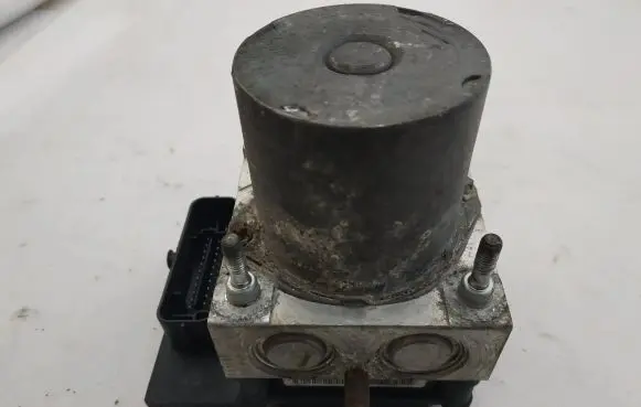 Audi A4 S4 B7 8E 8H ABS Pump 8E0910517D 8E0614517AK