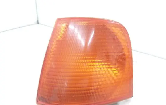 Audi 100 200 5000 C3 Front indicator light 42647R6