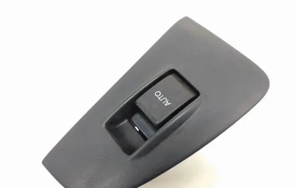 Toyota Avensis T250 Electric window control switch 8481005050 7423105140