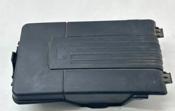 Volkswagen PASSAT B6 Battery box tray cover/lid 1K0915443A A752