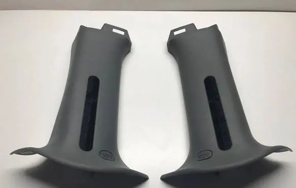 Chrysler Grand Voyager IV (D)pillar trim (top) 05028277 05028278