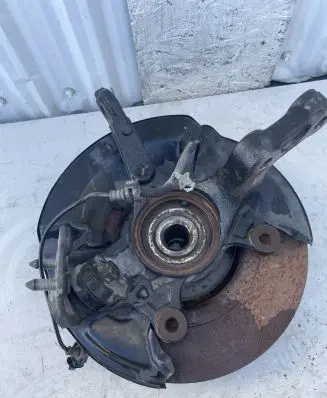 Honda CR-V Front wheel hub O99454