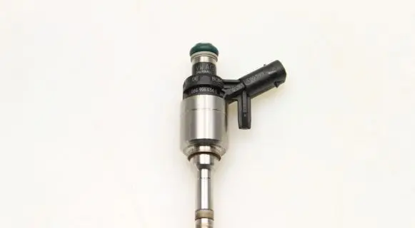 Audi A5 Fuel injector 06G906036L