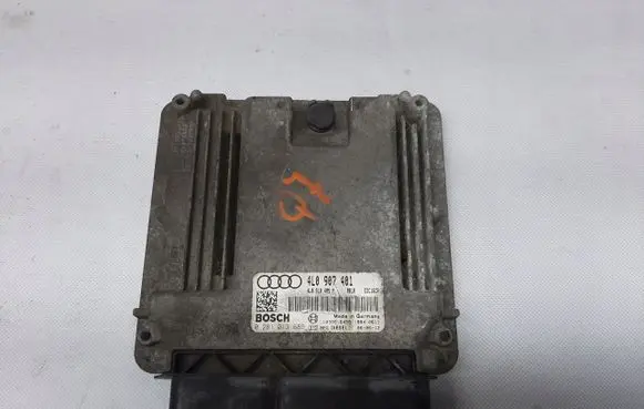 Audi Q7 4L Engine control unit/module 4L0907401