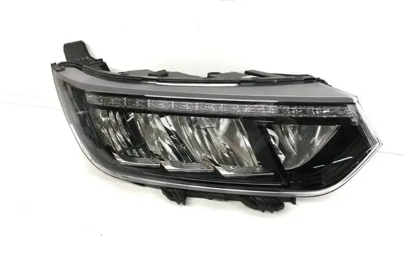SsangYong Tivoli Headlight/headlamp MDE922728