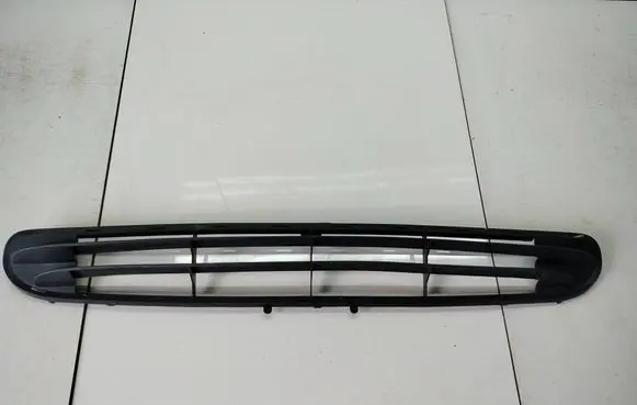Front bumper lower grill