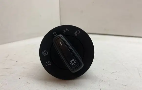 Skoda Octavia Mk3 (5E) Light switch 5E0941431F