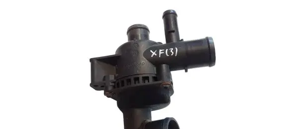 Thermostat/thermostat housing