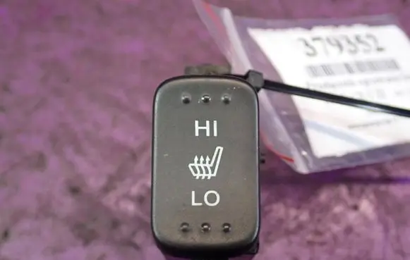 Honda CR-V Seat heating switch 