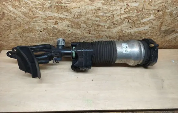 Porsche Cayenne (9Y0 9Y3) Front air suspension shock absorber 9Y0616037Q