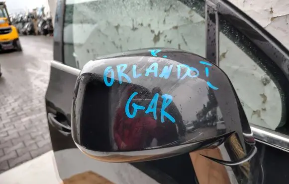 Chevrolet Orlando Front door electric wing mirror