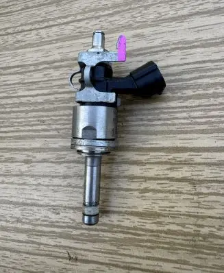 Subaru Outback (BT) Fuel injector 16611AB06A