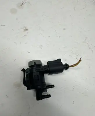 Audi A5 Sportback 8TA Turbo solenoid valve 1K0906283A
