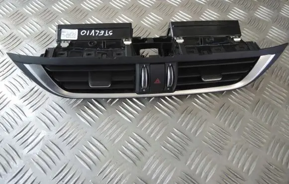 Alfa Romeo Stelvio Dash center air vent grill 1561257890