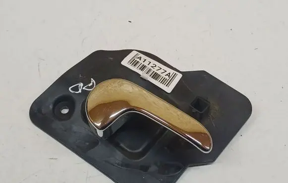 Opel Meriva A Front door interior handle 13121859