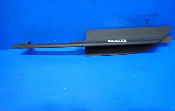 Front bumper corner part panel trim