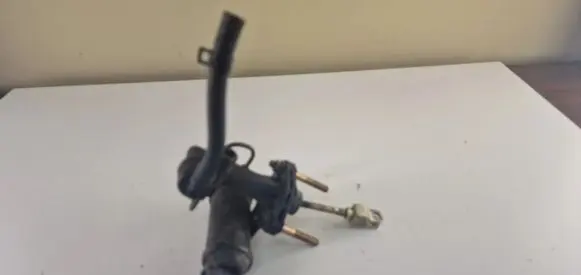 KIA Sorento Clutch master cylinder