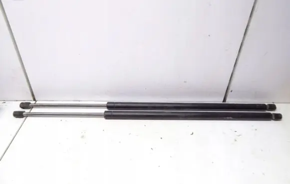 Volkswagen Transporter - Caravelle T5 Shock absorber/damper mounting bracket 7E0827550