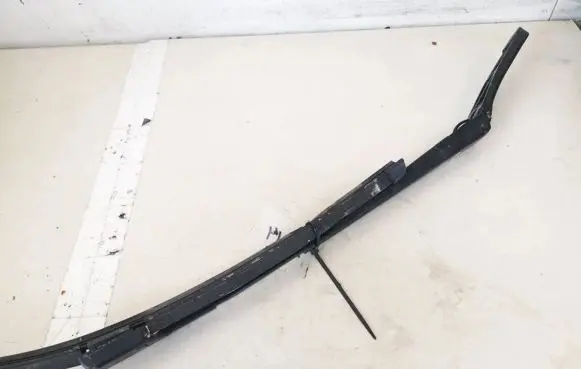 Volkswagen Jetta V Front wiper blade arm 1q1955409