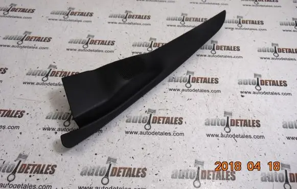 Toyota Previa (XR30, XR40) II Front door speaker cover trim 6749228070