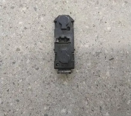 Volkswagen Sharan Tail light bulb cover holder 7M3945257A