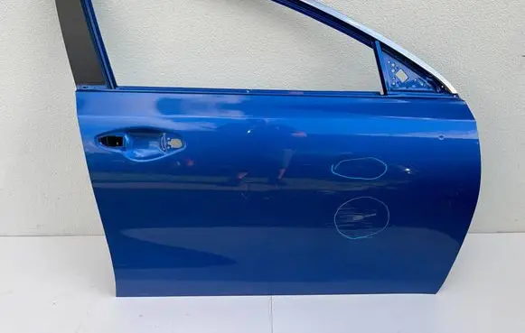 KIA Ceed Front door