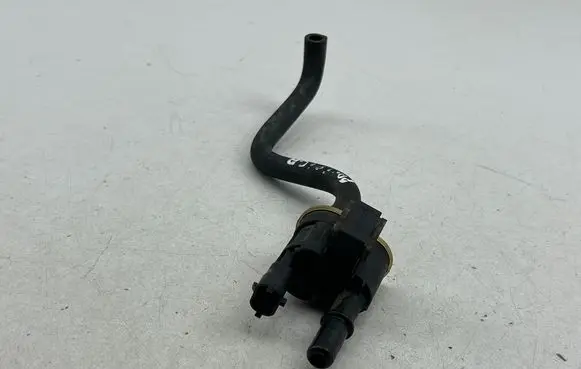 Chrysler Pacifica Valve 04627694AA
