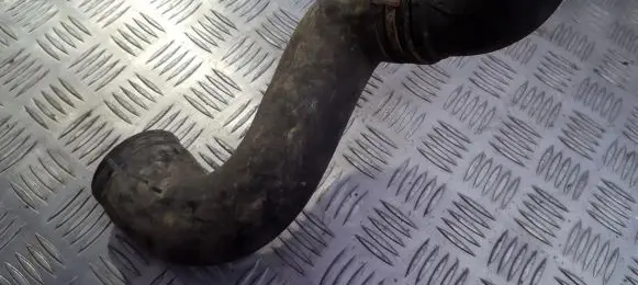 Intercooler hose/pipe