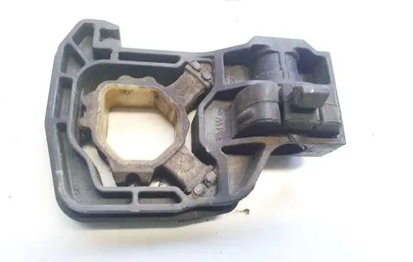 BMW 5 GT F07 Radiator mount bracket 1711757524803