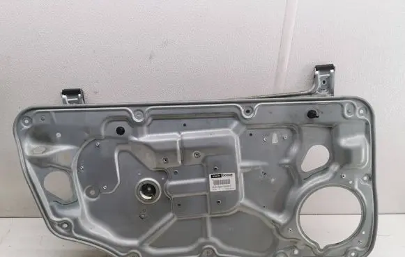 Volvo V70 Front window lifting mechanism without motor 983039101