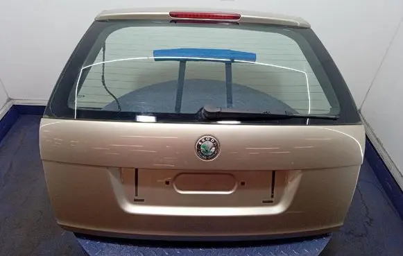 Skoda Octavia Mk2 (1Z) Tailgate/trunk/boot lid 