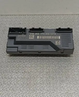 Porsche Cayenne (92A) Tailgate/trunk control unit/module 7P5959107B 7P5959107A