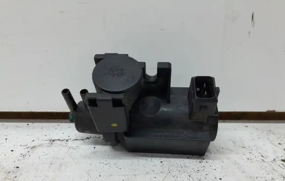 BMW 5 F10 F11 Turbo solenoid valve 11747626351 70088711