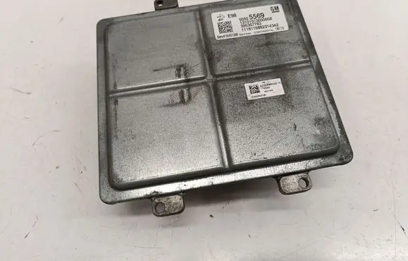 Opel Insignia B Engine control unit/module 55505569